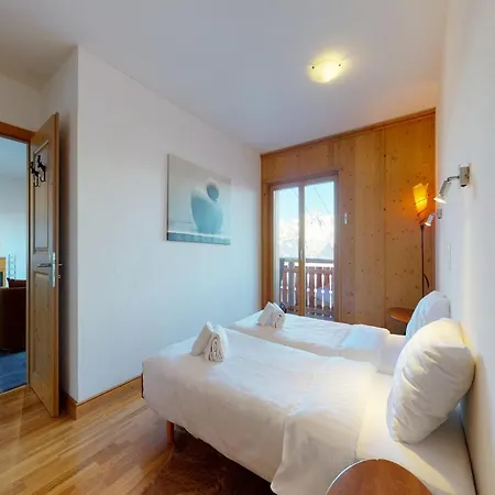 In With Ski-in Ski-out Appartamento