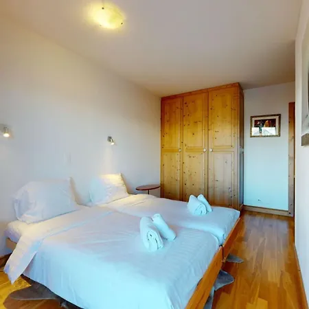 アパート In With Ski-in Ski-out ヴェゾナ