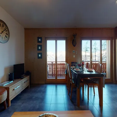 In With Ski-in Ski-out * Veysonnaz